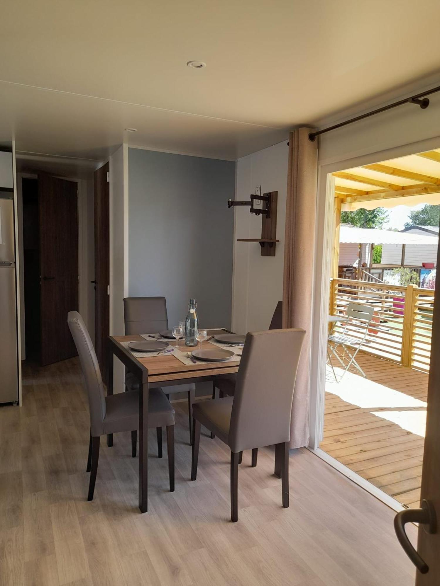Camping La Carabasse Vias Exterior foto